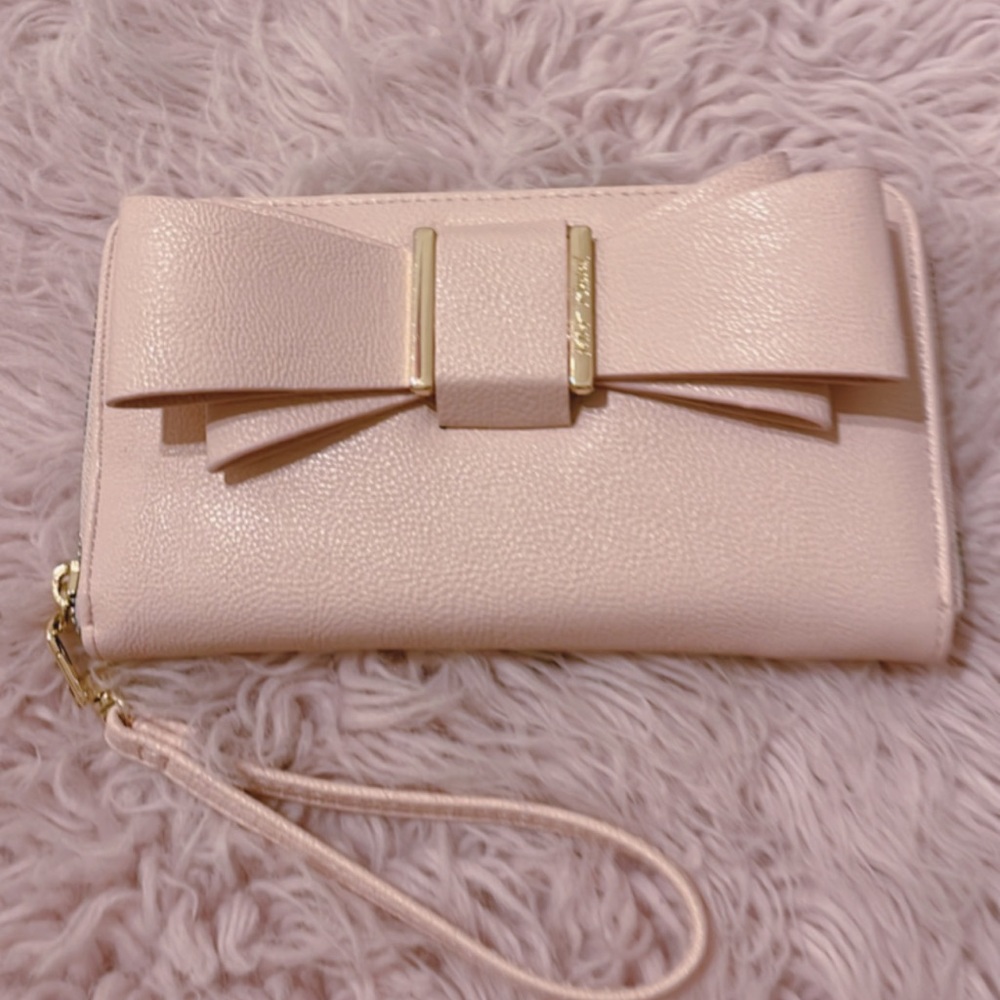 Betsey Johnson pink wallet